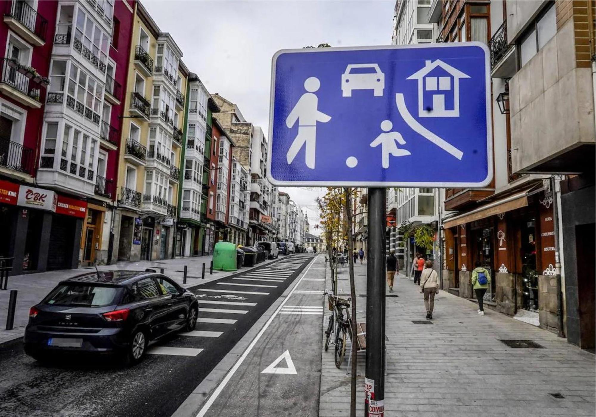 Apartamento Pintoreria Casco Medieval Vitoria-Gasteiz Bagian luar foto